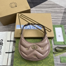 Gucci Hobo Bags